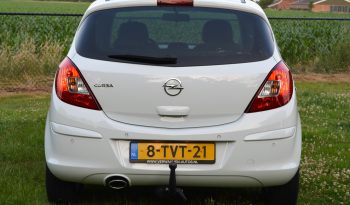 Opel Corsa 1.4 16V BlitZ | 101PK | Navi | Climate | Cruise | PDC | Trekhaak | 16” LM. full